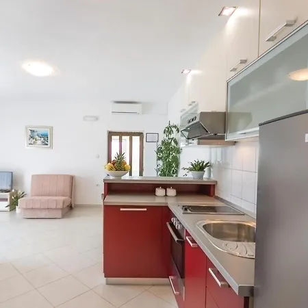 Holiday home Lovely In Kastel Sucurac With House Sea View